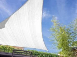 Merkloos Livn Como Polyester Driehoek 3 X 2,5 X 2,5 Meter Schaduwdoek -Merkloos 642d3fc0091780.06417336